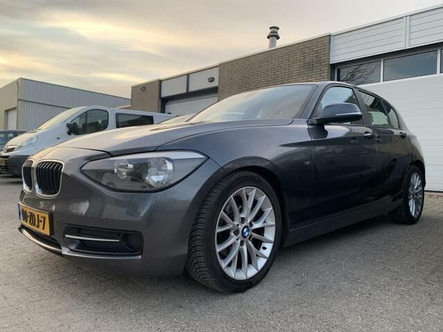 Occasion BMW 116 Sport Line 136 PK (100 kW) 2012 Grijs Hatchback