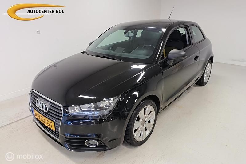 Zwart Occasion 2011 Audi A1 Ambition Hatchback | € 8.230 (Iets duurder) - Afbeelding 1/4