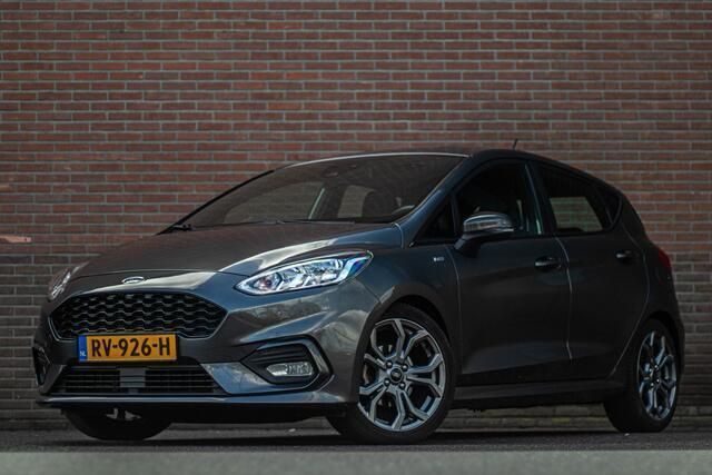 Grijs Gebruikt 2018 Ford Fiesta ST-Line Hatchback | € 12.450 (Eerlijke prijs) - Afbeelding 1/4