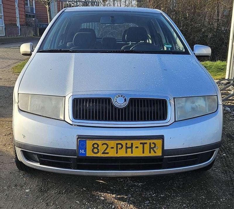 Occasion Skoda Fabia 75 PK (55 kW) 2004 Grijs Hatchback