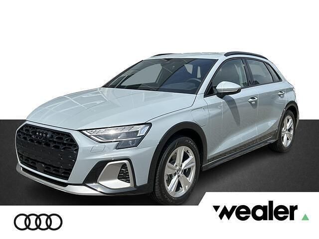 Grijs Nieuw 2025 Audi A3 Sportback Advanced Hatchback | € 47.640 (Eerlijke prijs) - Afbeelding 1/4