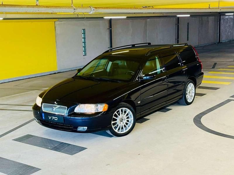 Blauw, metallic lak Gebruikt 2006 Volvo V70 Stationwagen | € 15.950 - Afbeelding 1/4