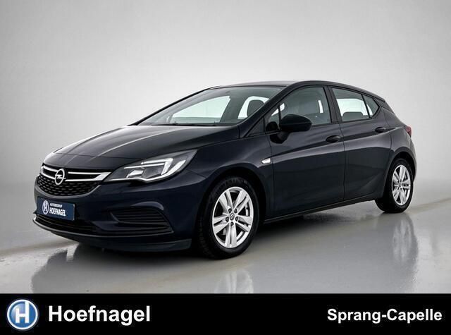 Blauw, metallic lak Gebruikt 2017 Opel Astra Edition Stationwagen | € 12.450 (Eerlijke prijs) - Afbeelding 1/4