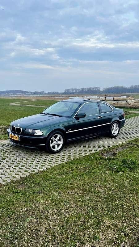 Groen Gebruikt 2001 BMW 318 Executive Coupé | € 4.950 (Duur) - Afbeelding 1/4
