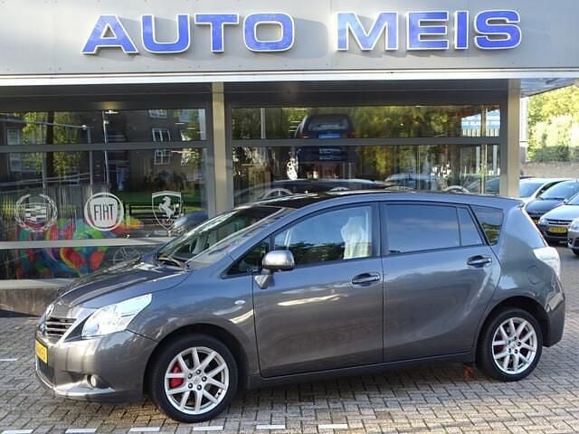 Grijs Gebruikt 2010 Toyota Verso MPV | € 7.795 (Eerlijke prijs) - Afbeelding 1/4
