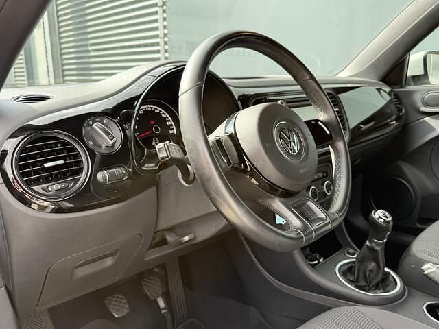 Occasion VW Beetle Trendline 105 PK (77 kW) 2014 Wit Hatchback