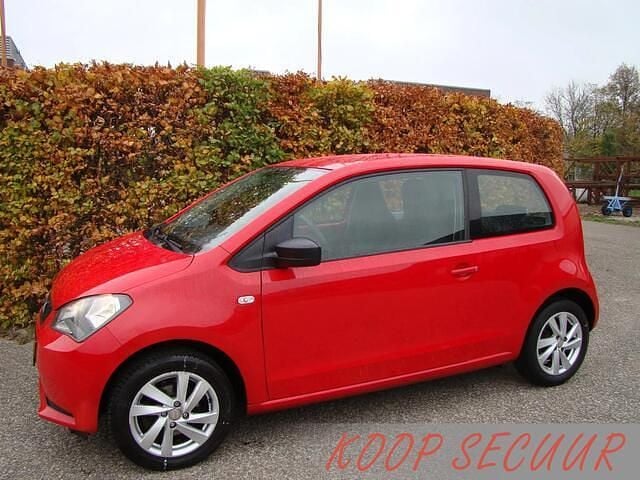 Rood Occasion 2013 Seat Mii Hatchback | € 4.399 (Eerlijke prijs) - Afbeelding 1/4