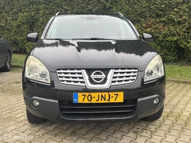 Zwart Occasion 2009 Nissan Qashqai Tekna SUV | € 3.950 (Goede deal) - Afbeelding 1/4
