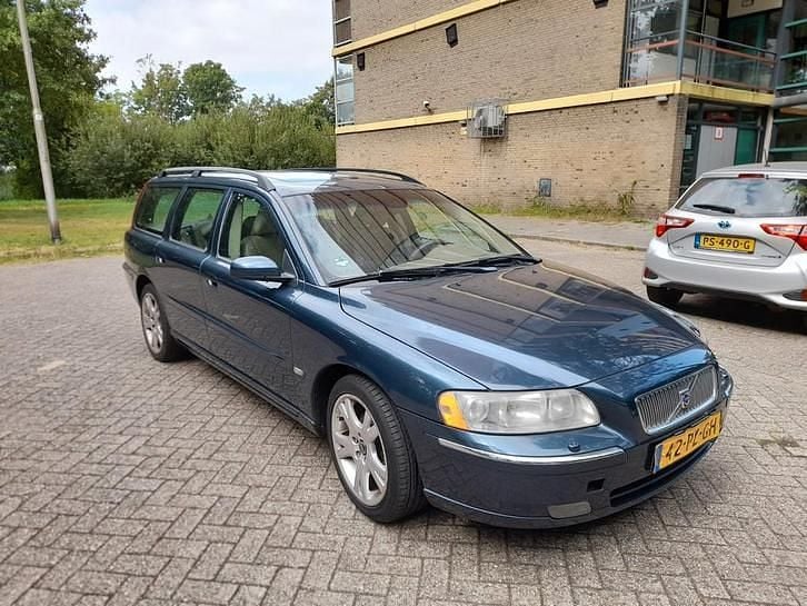 Gebruikt 2005 Volvo V70 Stationwagen | € 2.750 (Eerlijke prijs) - Afbeelding 1/4