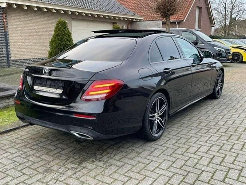 Occasion Mercedes E220 AMG line 163 PK (119 kW) 2017 Zwart Sedan