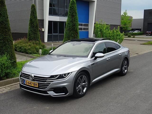 Occasion VW Arteon Business 150 PK (110 kW) 2019 Grijs Hatchback