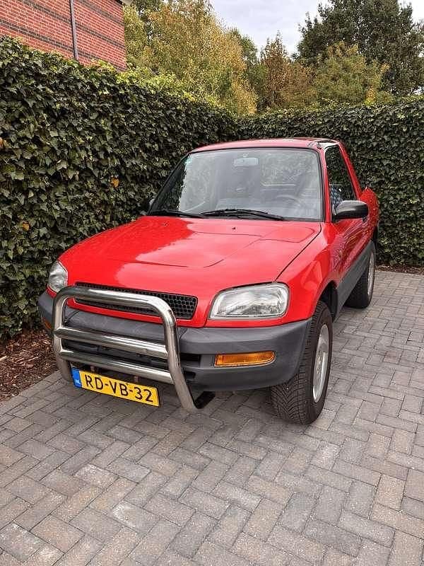 Rood Gebruikt 1995 Toyota RAV4 SUV | € 4.250 - Afbeelding 1/4