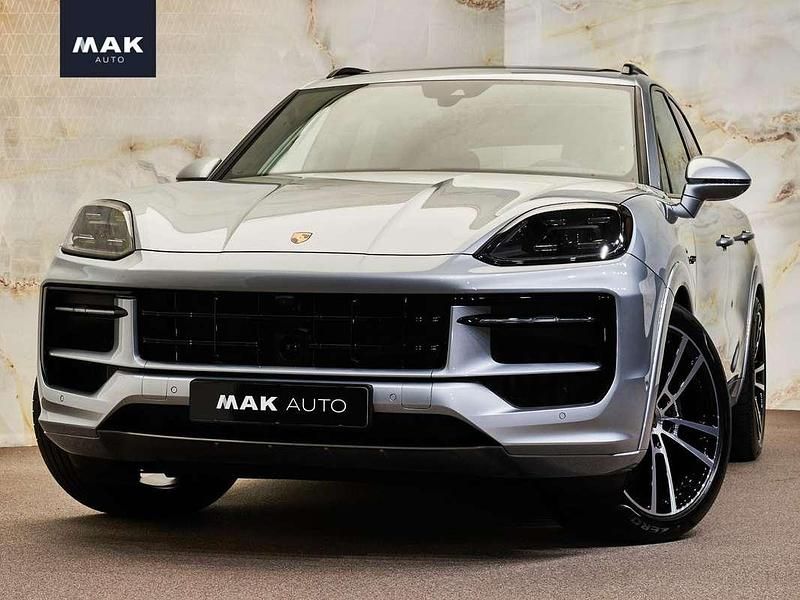 Zilver Gebruikt 2025 Porsche Cayenne SUV | € 126.950 - Afbeelding 1/4