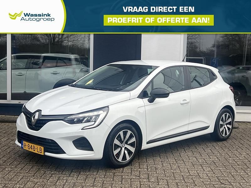 Wit Occasion 2022 Renault Clio V Equilibre Hatchback | € 18.995 (Eerlijke prijs) - Afbeelding 1/4