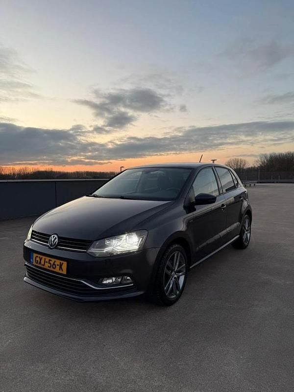 Gebruikt 2015 VW Polo | € 11.850 (Duur) - Afbeelding 1/4