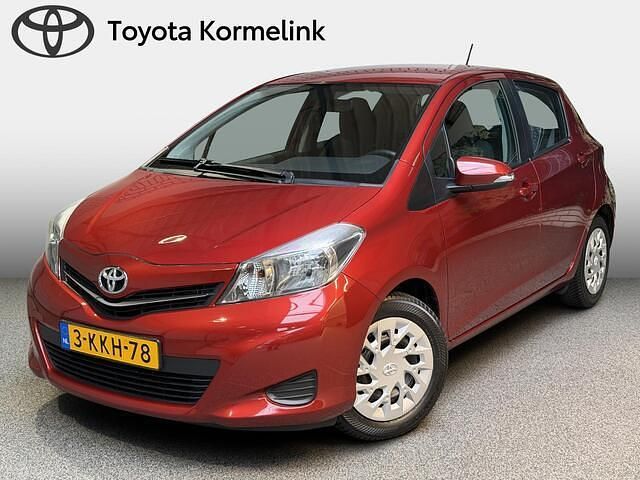 Rood Gebruikt 2013 Toyota Yaris Hatchback | € 8.950 (Iets duurder) - Afbeelding 1/4