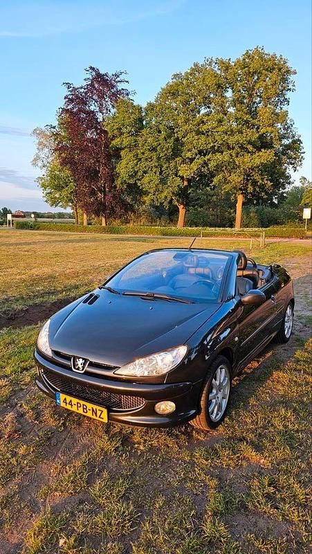 Gebruikt 2004 Peugeot 206 CC Cabriolet | € 1.350 (Eerlijke prijs) - Afbeelding 1/4