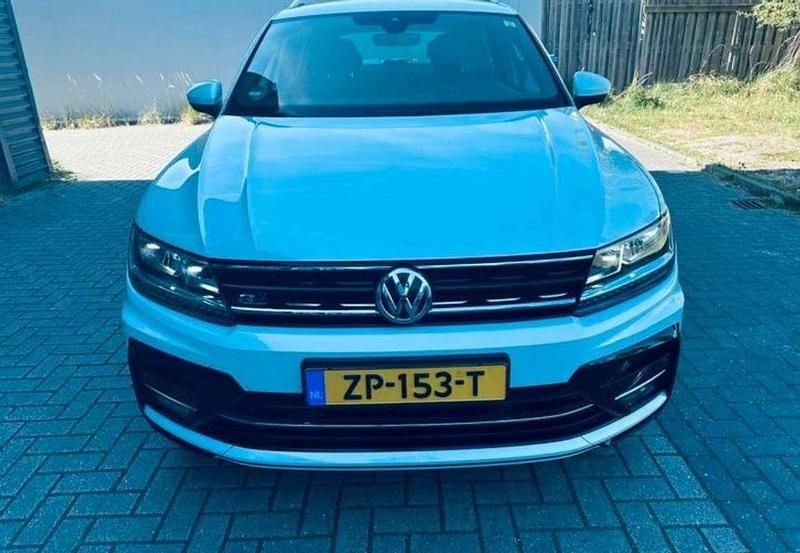 Wit Gebruikt 2019 VW Tiguan R-line SUV | € 21.000 (Super prijs) - Afbeelding 1/4