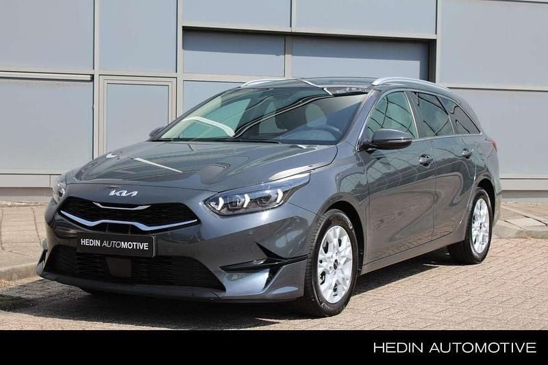 Grijs Gebruikt 2024 Kia Ceed Sportswagon Stationwagen | € 25.740 (Duur) - Afbeelding 1/4