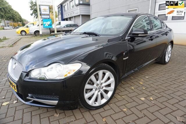Zwart, metallic lak Gebruikt 2013 Jaguar XF Premium Luxury Sedan | € 9.250 (Eerlijke prijs) - Afbeelding 1/4