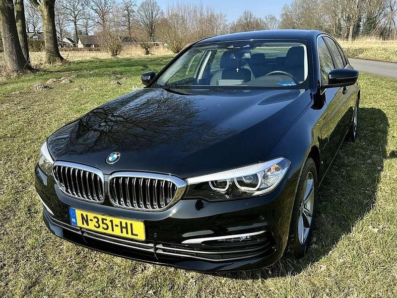 Zwart Gebruikt 2019 BMW 530 Sedan | € 31.000 (Super prijs) - Afbeelding 1/4