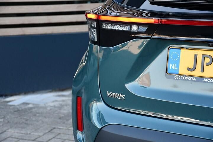 Nieuw Toyota Yaris Cross Comfort 116 PK (85 kW) 2025 Groen SUV