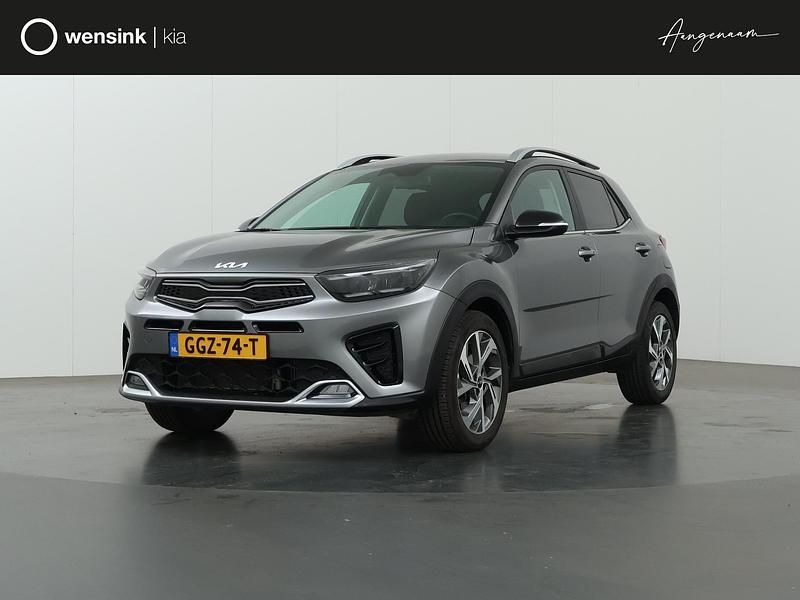 Grijs Gebruikt 2024 Kia Stonic GT-Line SUV | € 25.935 (Eerlijke prijs) - Afbeelding 1/4