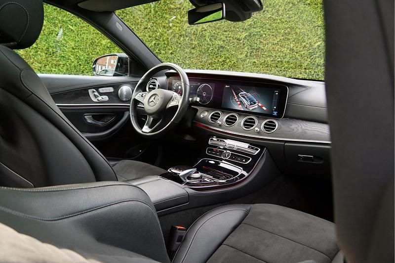 Occasion Mercedes E350 AMG line 259 PK (190 kW) 2017 Zwart Stationwagen