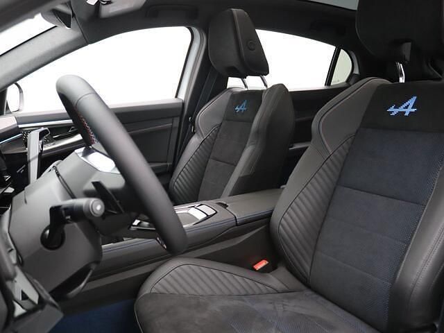 Nieuw Renault Rafale 238 PK (175 kW) 2026 Wit SUV