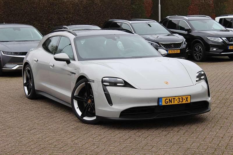 Occasion Porsche Taycan Sport Turismo 300 kW (408 PK) 2023 Grijs Stationwagen