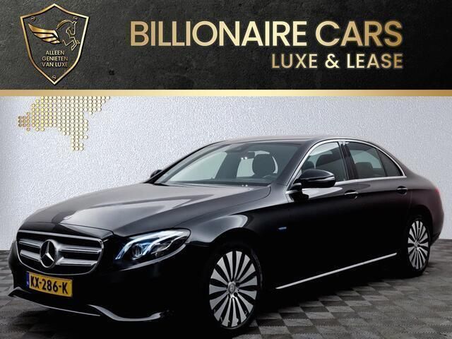 Zwart Gebruikt 2016 Mercedes E350 Premium Sedan | € 32.890 (Eerlijke prijs) - Afbeelding 1/4