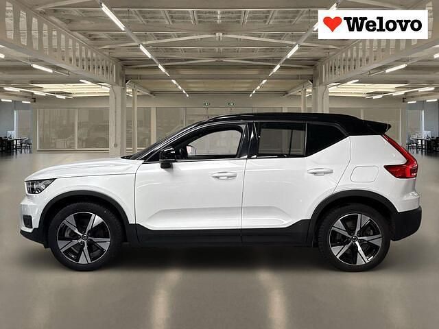 Wit Gebruikt 2020 Volvo XC40 R-Design SUV | € 22.950 (Eerlijke prijs) - Afbeelding 1/4