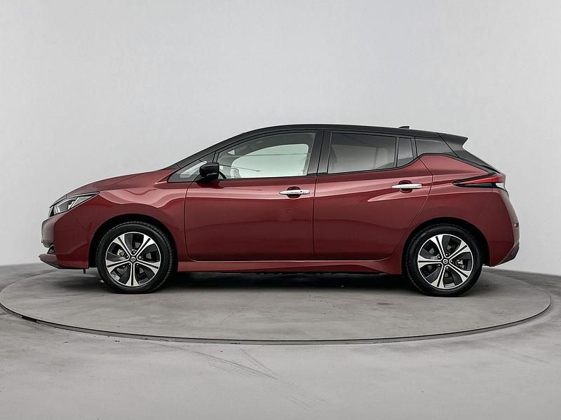 Occasion Nissan Leaf 360º 160 kW (218 PK) 2019 Rood Hatchback