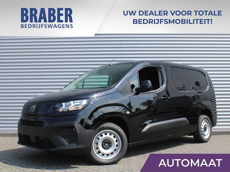 Zwart Nieuw 2024 Fiat Doblò S MPV | € 27.392 - Afbeelding 1/4