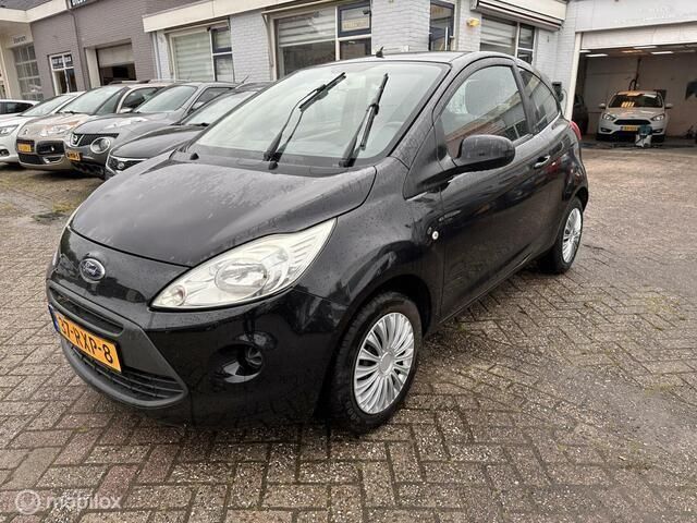 Zwart Gebruikt 2011 Ford Ka Cool & Sound Edition Hatchback | € 3.475 (Eerlijke prijs) - Afbeelding 1/4