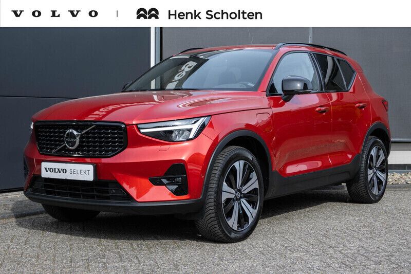 Oranje, metallic lak Gebruikt 2022 Volvo XC40 R-Design SUV | € 42.950 (Duur) - Afbeelding 1/4