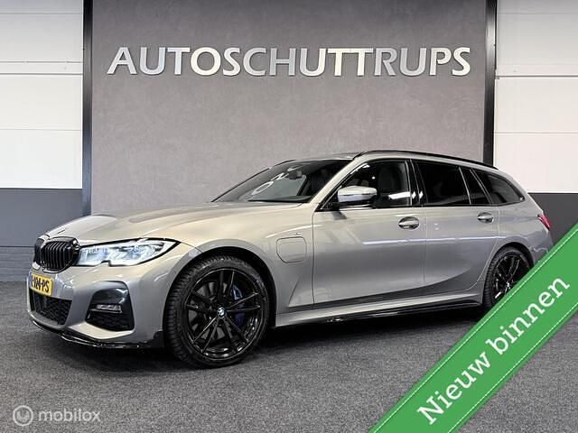 Occasion BMW 330 Shadowline 295 PK (216 kW) 2021 Grijs Stationwagen