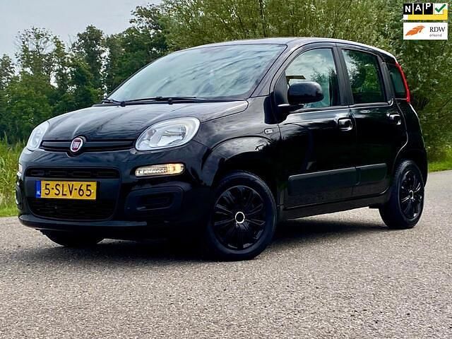 Zwart (metallic) Occasion 2013 Fiat Panda Hatchback | € 3.688 (Eerlijke prijs) - Afbeelding 1/4