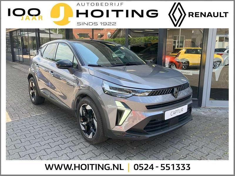 Grijs Occasion 2024 Renault Captur Techno SUV | € 28.450 (Eerlijke prijs) - Afbeelding 1/4
