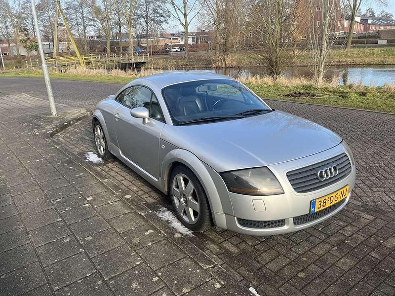Occasion Audi TT 179 PK (131 kW) 1999 Grijs Coupé