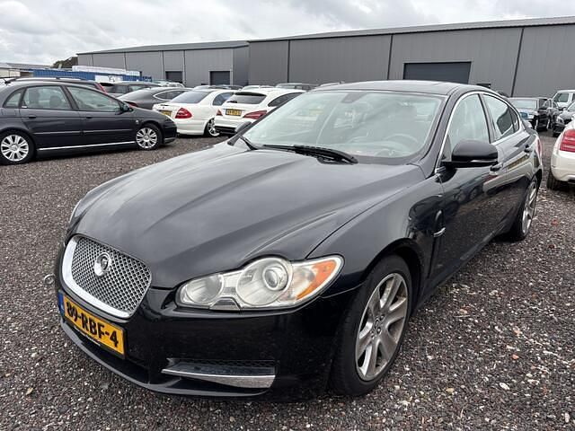 Zwart Gebruikt 2010 Jaguar XF S Sedan | € 1.500 - Afbeelding 1/4