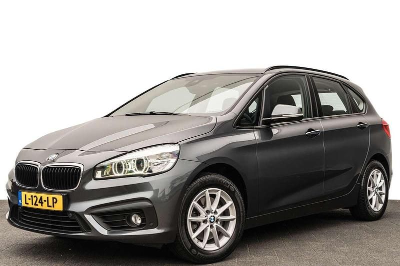 Grijs Gebruikt 2016 BMW 218 Active Tourer MPV | € 15.450 (Goede deal) - Afbeelding 1/4