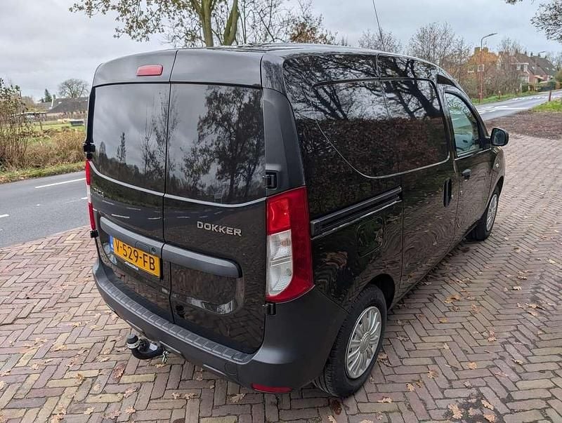 Occasion Dacia Dokker 102 PK (75 kW) 2017 Zwart MPV