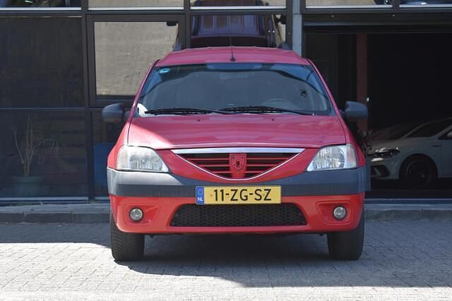 Occasion Dacia Logan MCV Lauréate 105 PK (77 kW) 2008 Rood MPV