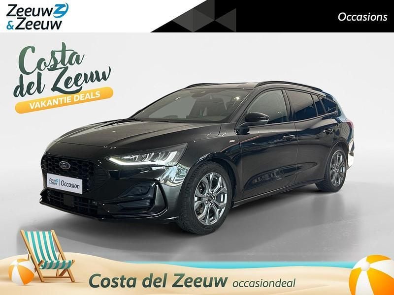Zwart Gebruikt 2023 Ford Focus ST-Line Stationwagen | € 19.945 (Goede deal) - Afbeelding 1/4
