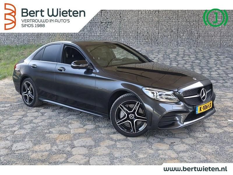 Grijs Gebruikt 2021 Mercedes C300 AMG Sedan | € 30.495 (Super prijs) - Afbeelding 1/3
