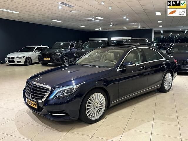 Blauw, metallic lak Gebruikt 2013 Mercedes S350 Exclusive Sedan | € 29.950 - Afbeelding 1/4