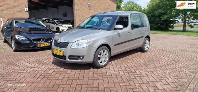 Beige Gebruikt 2008 Skoda Roomster Elegance Stationwagen | € 2.450 (Goede deal) - Afbeelding 1/4