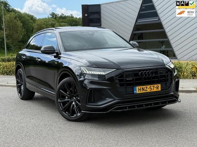 Zwart Gebruikt 2021 Audi Q8 Advanced Plus SUV | € 72.950 (Iets duurder) - Afbeelding 1/4
