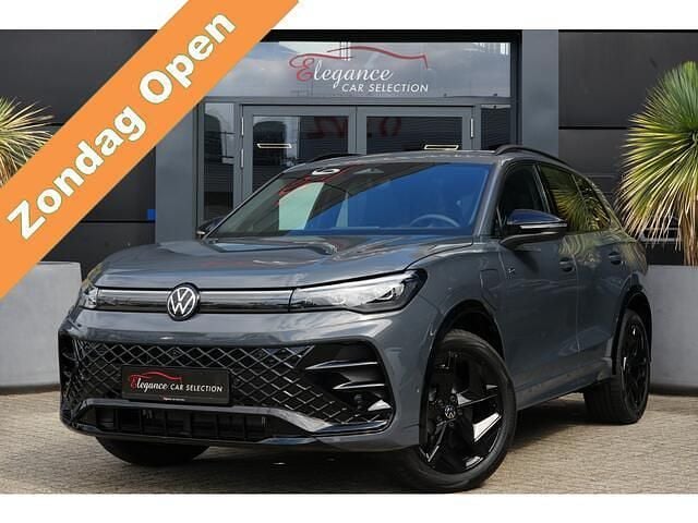 Grijs Nieuw 2025 VW Tiguan R-line Edition SUV | € 54.950 (Super prijs) - Afbeelding 1/4